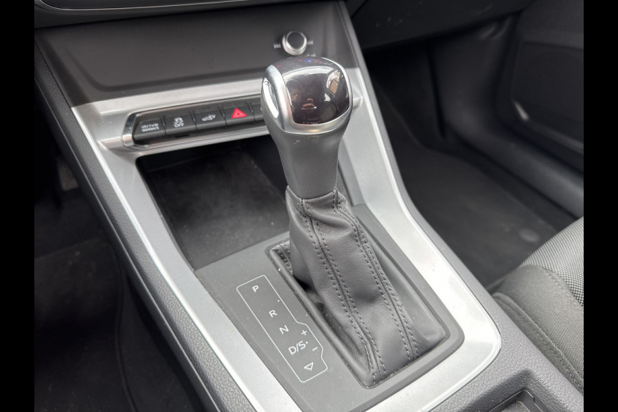 Audi Q3 Sportback 45 TFSI e 245PK BUSINESS EDITION CARPLAY/ACC/STUURVERW.