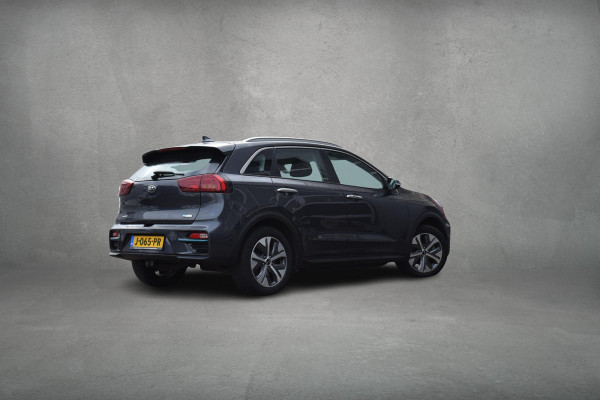 Kia e-Niro DynamicLine 64 kWh | 3 Fase | Navi | Carplay | 17"| Stoelverwarming | Climate