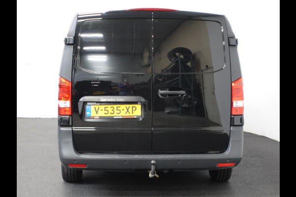 Mercedes-Benz Vito 111 CDI Functional Lang L2 Trekhaak Airco Navigatie Cruise control Parkeersensoren