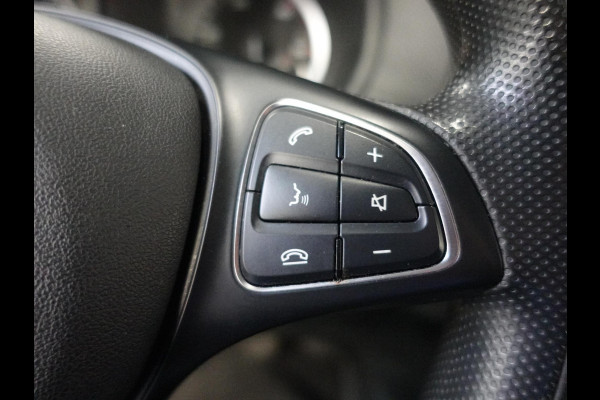 Mercedes-Benz Vito 111 CDI Functional Lang L2 Trekhaak Airco Navigatie Cruise control Parkeersensoren