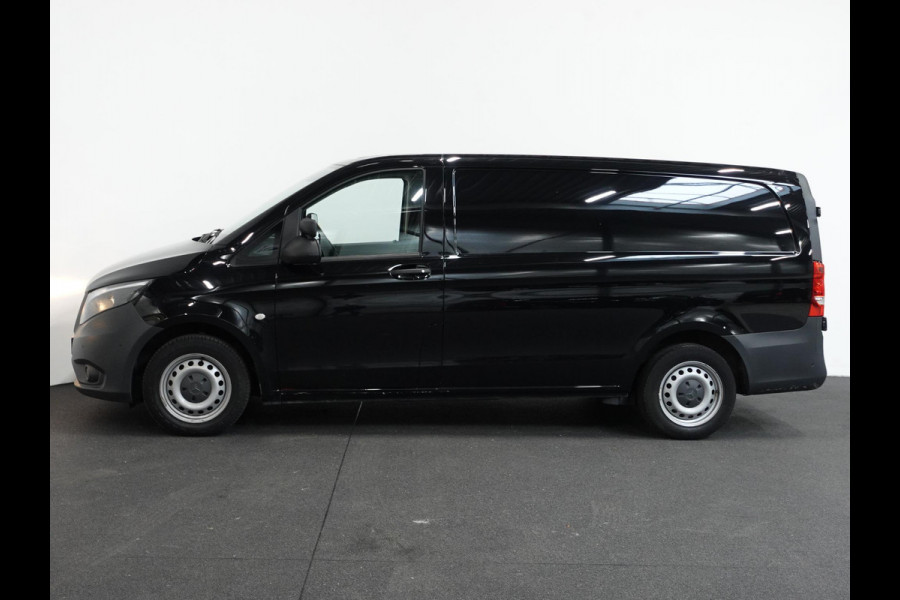 Mercedes-Benz Vito 111 CDI Functional Lang L2 Trekhaak Airco Navigatie Cruise control Parkeersensoren