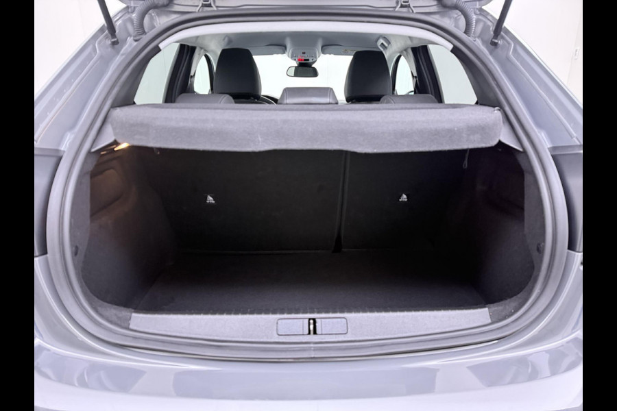 Peugeot 208 1.2 Hybrid 110 e-DCS6 Allure RIJKLAARPRIJS | FABRIEKSGARANTIE t/m 03-2027 |  KEYLESS ENTRY | APPLE CARPLAY-ANDROID AUTO| PARKEERSENSOREN VOOR EN ACHTER |