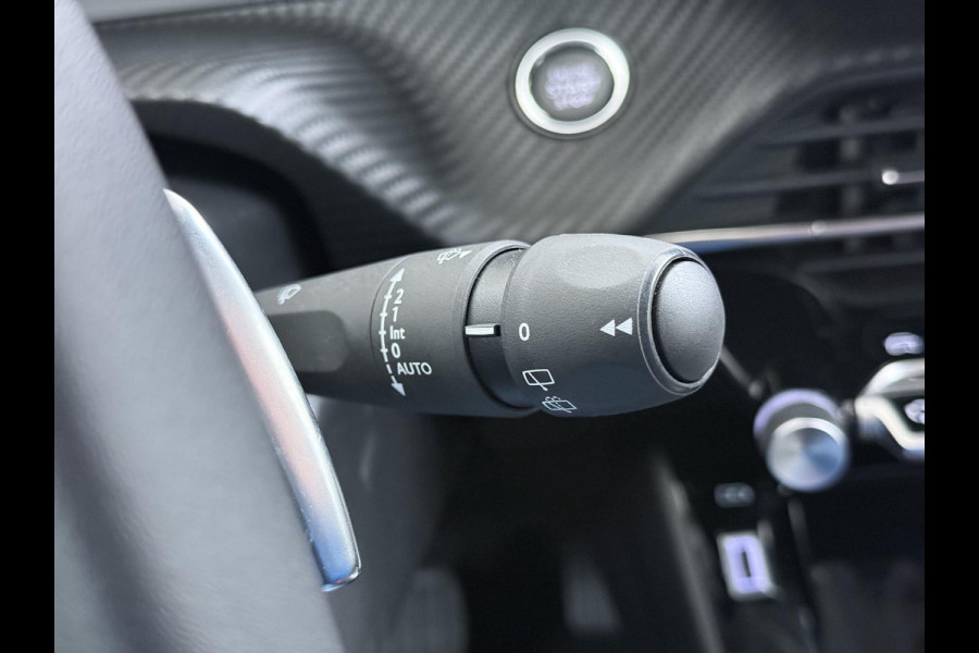 Peugeot 208 1.2 Hybrid 110 e-DCS6 Allure RIJKLAARPRIJS | FABRIEKSGARANTIE t/m 03-2027 |  KEYLESS ENTRY | APPLE CARPLAY-ANDROID AUTO| PARKEERSENSOREN VOOR EN ACHTER |
