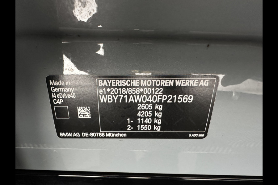 BMW i4 eDrive40 84 kWh M-Sport *M50 JAHRE* [ 3-Fase-11 kW ] {SOH-96%} (INCL-BTW) *LEATHER-ALCANTARA | FULL-LED | ADAPTIVE-CRUISE | HEATED-SPORTSEATS | CAMERA | DAB | DIGI-COCKPIT | NAVI-FULLMAP | AMBIENT-LIGHT | ECC | PDC | CARPLAY | KEYLESS | SHIFTPADDLES | 18