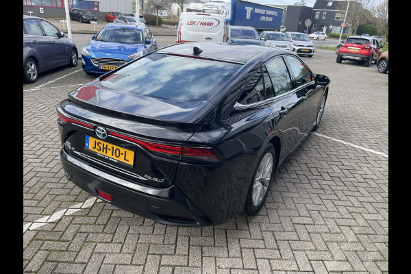 Toyota Mirai Dynamic / camera/ stoelverwarming / BTW auto