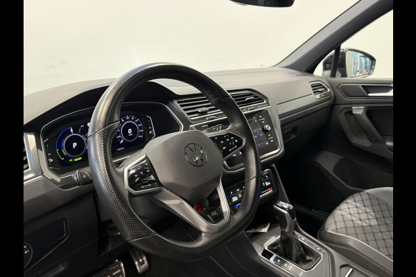 Volkswagen Tiguan 1.4 TSI eHybrid R-Line Business+ PDC NAVI ACC IQ Light Panoramadak
