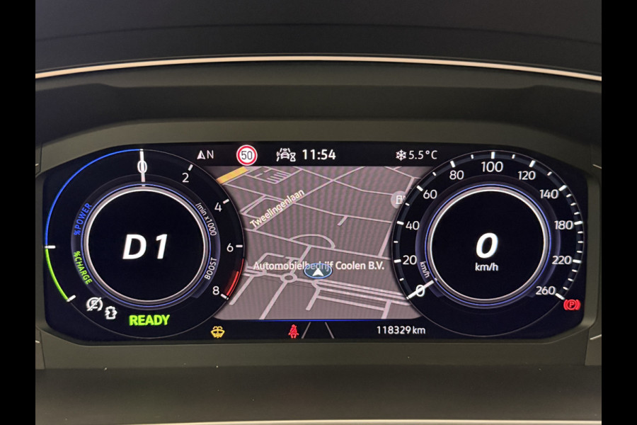 Volkswagen Tiguan 1.4 TSI eHybrid R-Line Business+ PDC NAVI ACC IQ Light Panoramadak