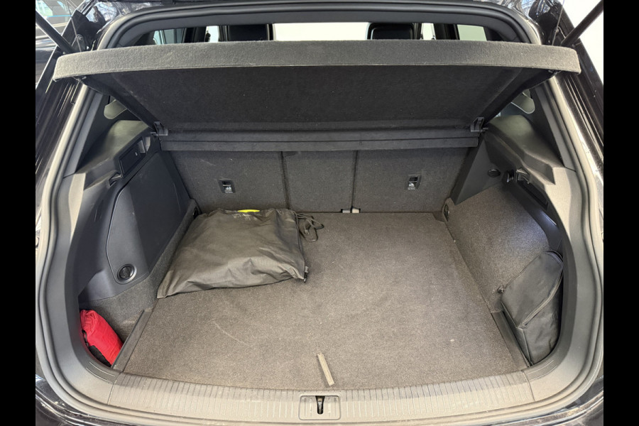 Volkswagen Tiguan 1.4 TSI eHybrid R-Line Business+ PDC NAVI ACC IQ Light Panoramadak