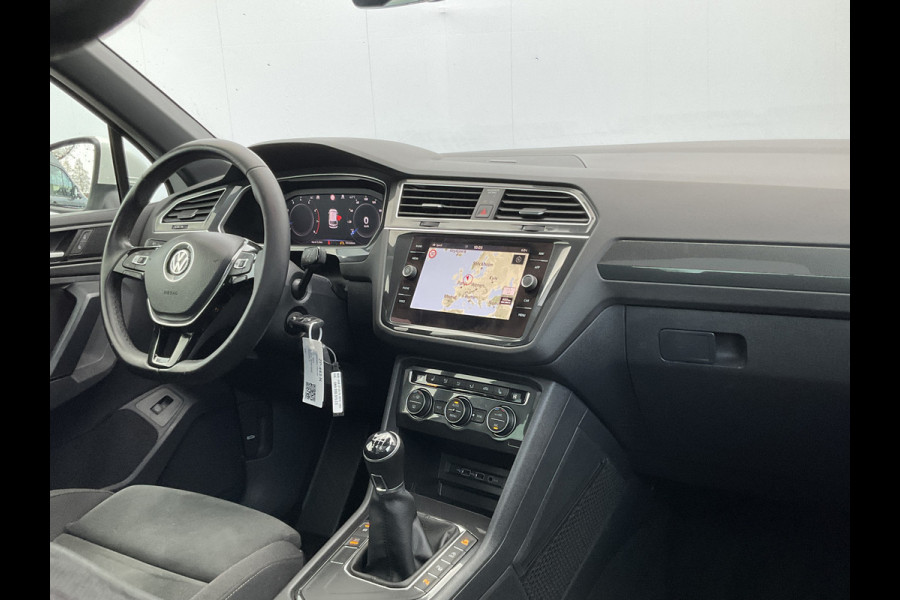 Volkswagen Tiguan 1.5 TSI R-Line Business Pano Carplay Massage Stoelverw Adap.Cruise Digitaal Vol opties!