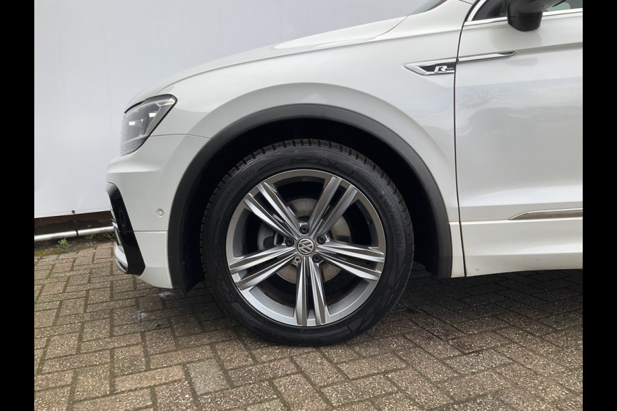 Volkswagen Tiguan 1.5 TSI R-Line Business Pano Carplay Massage Stoelverw Adap.Cruise Digitaal Vol opties!