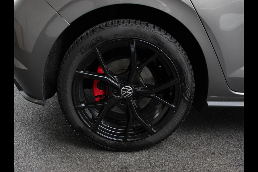 Volkswagen Polo 2.0 TSI GTI 200 PK | Navigatie | Climate control | Adaptieve cruise control | Digital dashboard | Parkeersensoren | Camera | Stoelverwarming | Apple Carplay/ Android Auto | LED | Lichtmetalen velgen