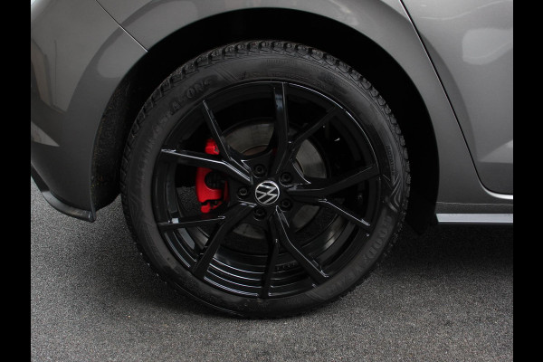 Volkswagen Polo 2.0 TSI GTI 200 PK | Navigatie | Climate control | Adaptieve cruise control | Digital dashboard | Parkeersensoren | Camera | Stoelverwarming | Apple Carplay/ Android Auto | LED | Lichtmetalen velgen