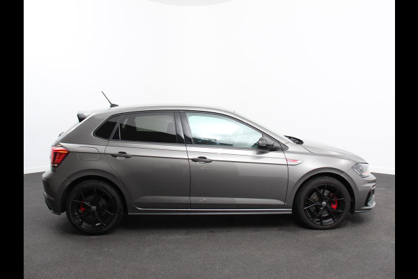 Volkswagen Polo 2.0 TSI GTI 200 PK | Navigatie | Climate control | Adaptieve cruise control | Digital dashboard | Parkeersensoren | Camera | Stoelverwarming | Apple Carplay/ Android Auto | LED | Lichtmetalen velgen