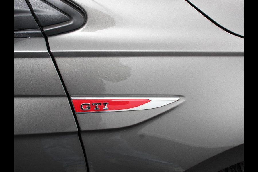 Volkswagen Polo 2.0 TSI GTI 200 PK | Navigatie | Climate control | Adaptieve cruise control | Digital dashboard | Parkeersensoren | Camera | Stoelverwarming | Apple Carplay/ Android Auto | LED | Lichtmetalen velgen