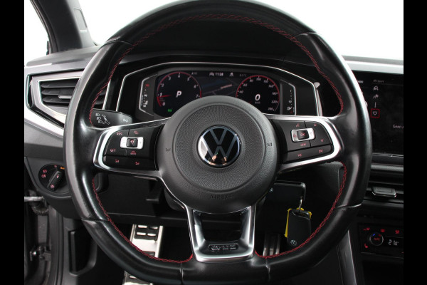 Volkswagen Polo 2.0 TSI GTI 200 PK | Navigatie | Climate control | Adaptieve cruise control | Digital dashboard | Parkeersensoren | Camera | Stoelverwarming | Apple Carplay/ Android Auto | LED | Lichtmetalen velgen
