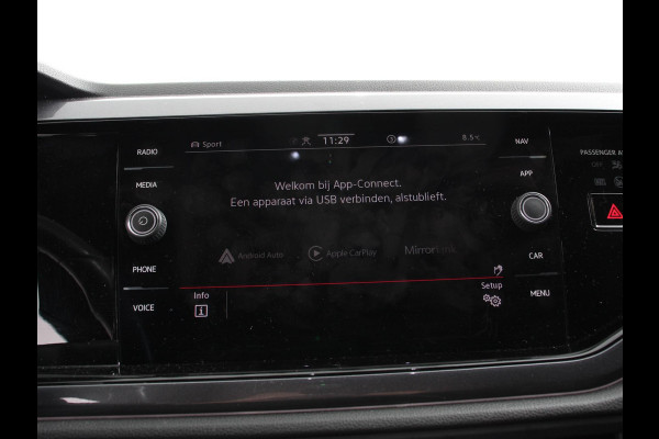 Volkswagen Polo 2.0 TSI GTI 200 PK | Navigatie | Climate control | Adaptieve cruise control | Digital dashboard | Parkeersensoren | Camera | Stoelverwarming | Apple Carplay/ Android Auto | LED | Lichtmetalen velgen