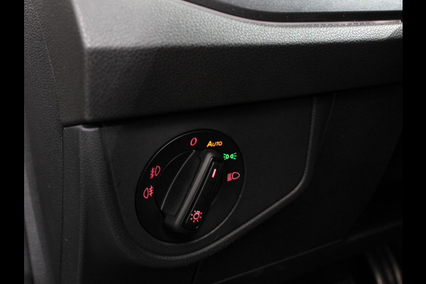 Volkswagen Polo 2.0 TSI GTI 200 PK | Navigatie | Climate control | Adaptieve cruise control | Digital dashboard | Parkeersensoren | Camera | Stoelverwarming | Apple Carplay/ Android Auto | LED | Lichtmetalen velgen