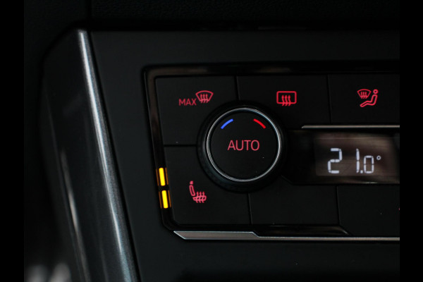 Volkswagen Polo 2.0 TSI GTI 200 PK | Navigatie | Climate control | Adaptieve cruise control | Digital dashboard | Parkeersensoren | Camera | Stoelverwarming | Apple Carplay/ Android Auto | LED | Lichtmetalen velgen