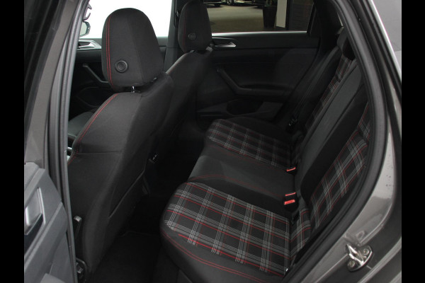 Volkswagen Polo 2.0 TSI GTI 200 PK | Navigatie | Climate control | Adaptieve cruise control | Digital dashboard | Parkeersensoren | Camera | Stoelverwarming | Apple Carplay/ Android Auto | LED | Lichtmetalen velgen