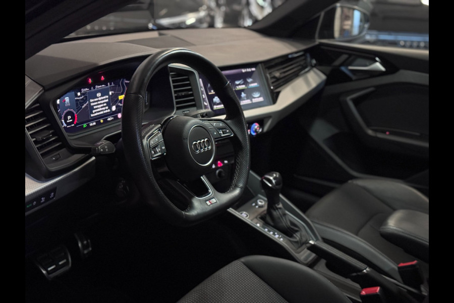 Audi A1 SPORTBACK 35 TFSI 3X S-LINE | LED | CAMERA | CARPLAY