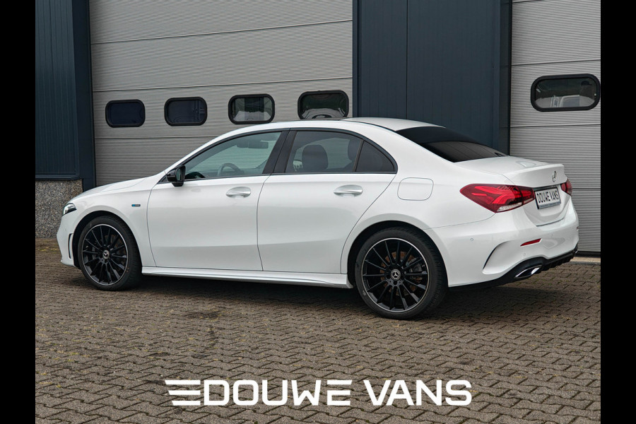 Mercedes-Benz A-Klasse 250e Sedan AMG Panorama Memory Night Pakket Ambienteverlich. Multibeam LED VOL