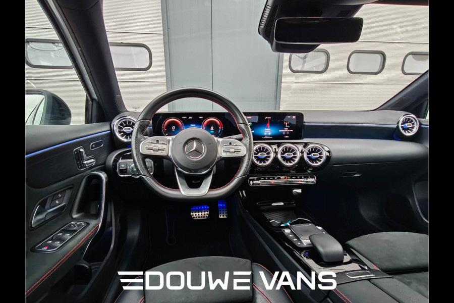 Mercedes-Benz A-Klasse 250e Sedan AMG Panorama Memory Night Pakket Ambienteverlich. Multibeam LED VOL