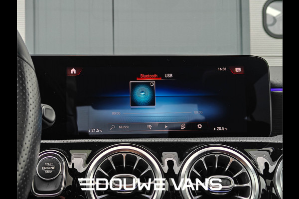 Mercedes-Benz A-Klasse 250e Sedan AMG Panorama Memory Night Pakket Ambienteverlich. Multibeam LED VOL