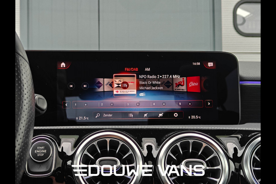 Mercedes-Benz A-Klasse 250e Sedan AMG Panorama Memory Night Pakket Ambienteverlich. Multibeam LED VOL