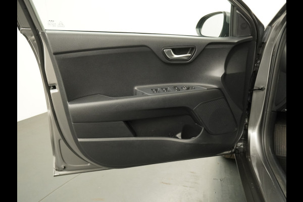 Kia Stonic 1.0 T-GDi MHEV DynamicPlusLine - Apple/Android Carplay - Navigatie - Cruise Control - Stoel/Stuurverwarming - Lichtmetalen Velgen - Fabrieksgarantie t/m 28-01-2032