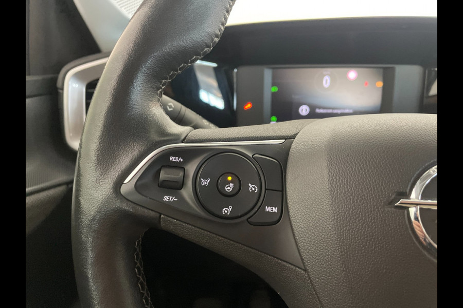 Opel Mokka 1.2 Edition 100PK AIRCO NAVI CRUISE APPLE CARPLAY ANDROID AUTO CAMERA STOELVER STUURVERW ZWARTE VELGEN PDC NIEUWSTAAT