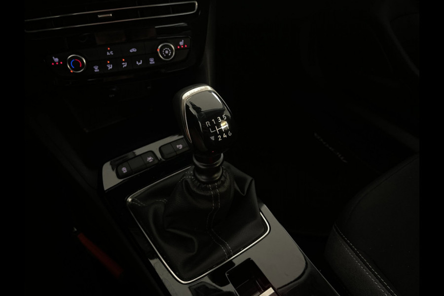 Opel Mokka 1.2 Edition 100PK AIRCO NAVI CRUISE APPLE CARPLAY ANDROID AUTO CAMERA STOELVER STUURVERW ZWARTE VELGEN PDC NIEUWSTAAT