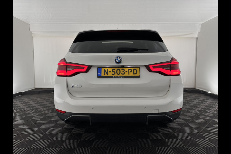 BMW iX3 High Executive 80 kWh [3-Fase-11kW] {SOH-100%} (INCL-BTW) Aut. *PANO | LEATHER | HARMAN/KARDON | FULL-LED | BLINDSPOT | MEMORY-PACK | DIGI-COCKPIT | HEATED-SPORTSEATS | KEYLESS | TOPVIEW | DAB+ | NAVI-FULLMAP | HEAD-UP | PRIVACY-GLASS | .