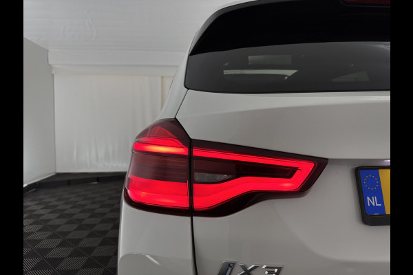 BMW iX3 High Executive 80 kWh [3-Fase-11kW] {SOH-100%} (INCL-BTW) Aut. *PANO | LEATHER | HARMAN/KARDON | FULL-LED | BLINDSPOT | MEMORY-PACK | DIGI-COCKPIT | HEATED-SPORTSEATS | KEYLESS | TOPVIEW | DAB+ | NAVI-FULLMAP | HEAD-UP | PRIVACY-GLASS | .