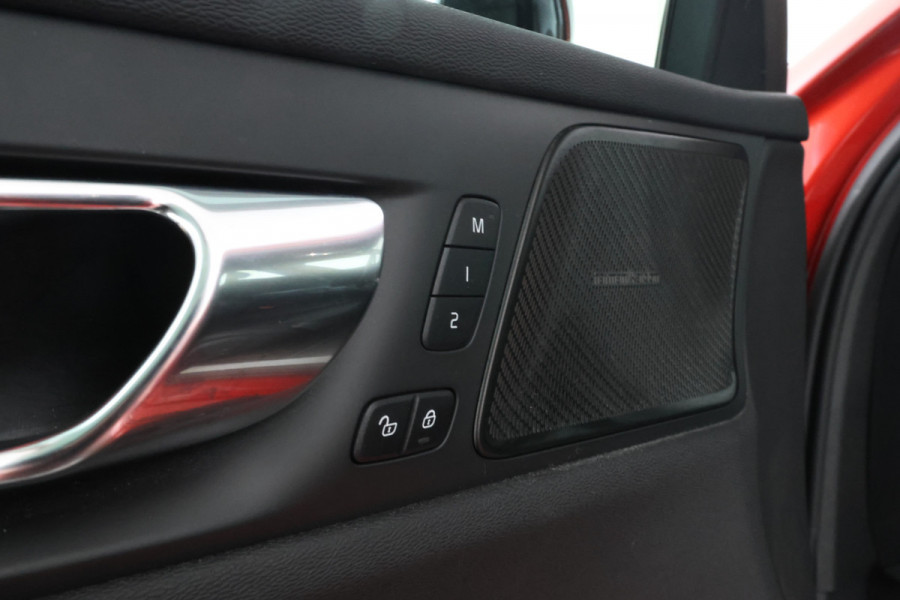 Volvo V60 2.0 D4 R-Design Sport pack, Leer, Climate, Trekhaak