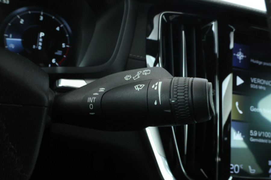 Volvo V60 2.0 D4 R-Design Sport pack, Leer, Climate, Trekhaak