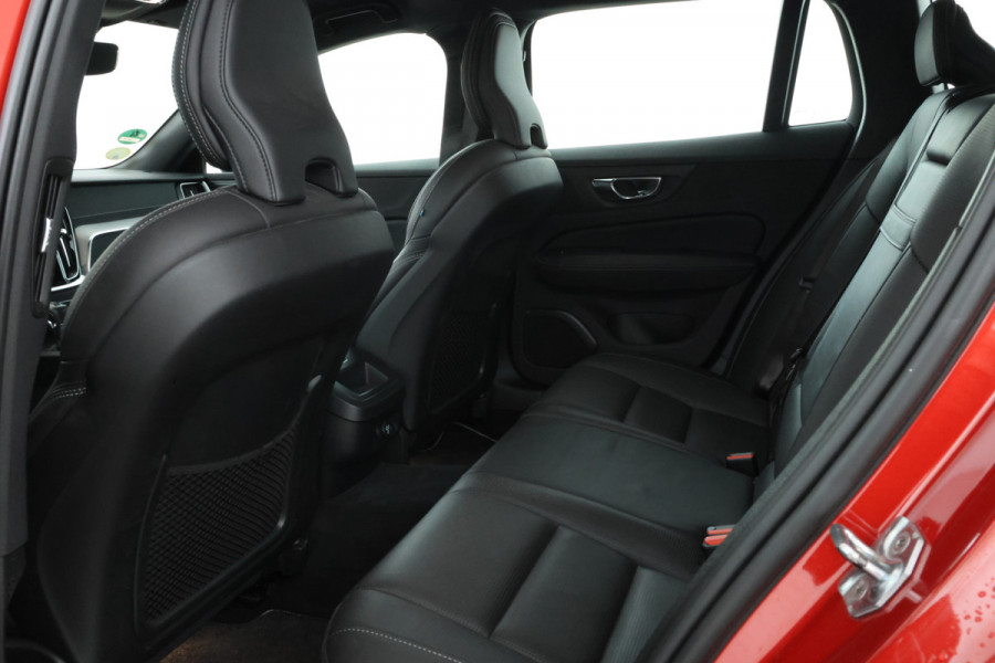 Volvo V60 2.0 D4 R-Design Sport pack, Leer, Climate, Trekhaak