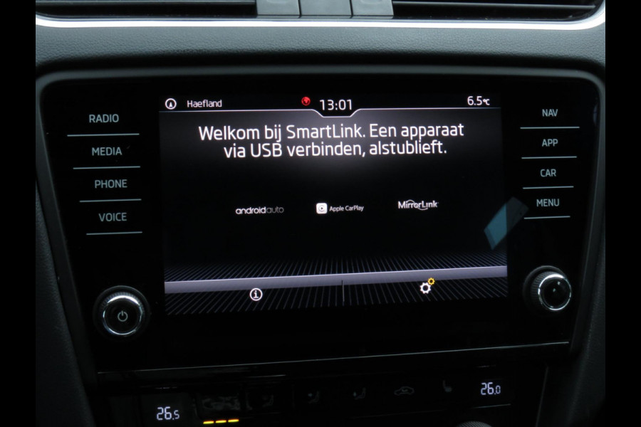 Škoda Octavia Combi 1.5 TSI 150PK Greentech Business Edition AUTOMAAT | DEALER ONDERHOUDEN | STOELVERWARMING | HALF LEDER | NAVI |