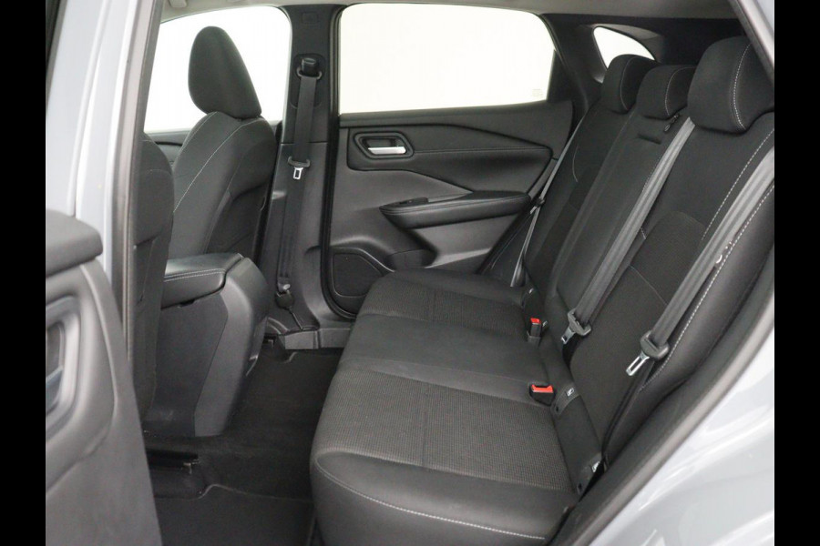 Nissan QASHQAI 1.3 MHEV Acenta | Panoramadak | Adaptive cruise | Carplay | Camera | Keyless | Dodehoek detectie | Parkeerhulp | Climate control | DAB | Getint glas