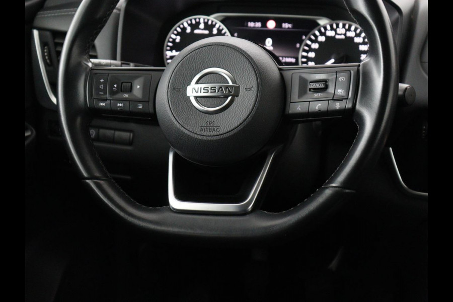 Nissan QASHQAI 1.3 MHEV Acenta | Panoramadak | Adaptive cruise | Carplay | Camera | Keyless | Dodehoek detectie | Parkeerhulp | Climate control | DAB | Getint glas