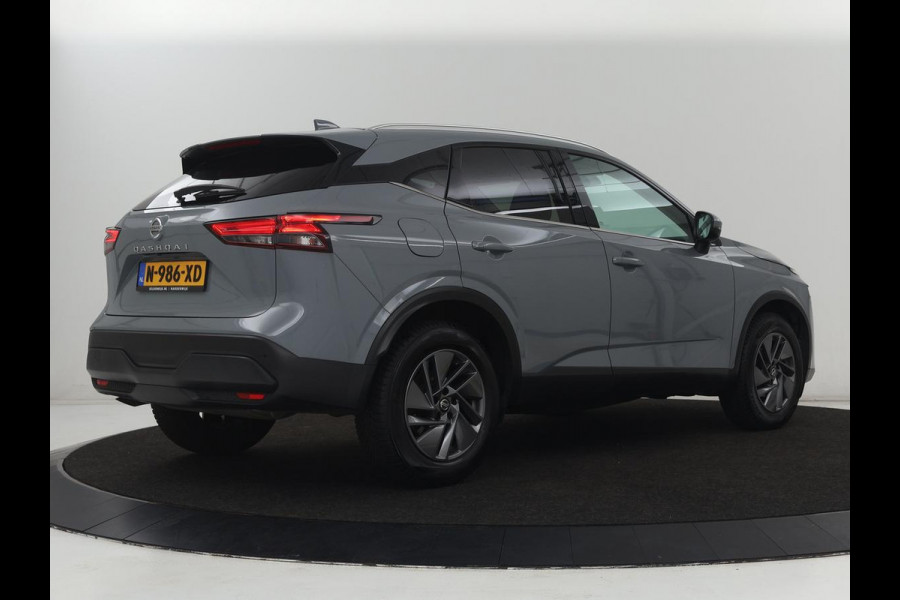 Nissan QASHQAI 1.3 MHEV Acenta | Panoramadak | Adaptive cruise | Carplay | Camera | Keyless | Dodehoek detectie | Parkeerhulp | Climate control | DAB | Getint glas