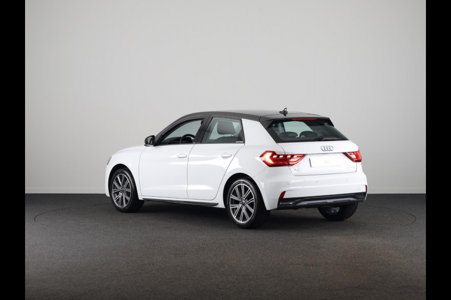 Audi A1 Sportback Advanced edition 25 TFSI 95 pk | Parkeerhulp plus | Automatische airco | Inklapbare buitenspiegels | Dak in contrast kleur |