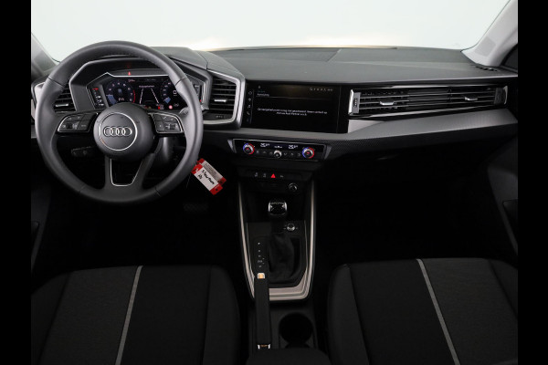 Audi A1 Sportback Advanced edition 25 TFSI 95 pk | Parkeerhulp plus | Automatische airco | Inklapbare buitenspiegels | Dak in contrast kleur |