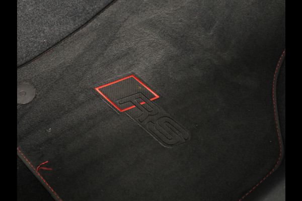 Audi RS 3 Limousine 2.5 TFSI quattro 400pk | Panoramadak | Verlengde garantie | 3-spaaks sport afgevlakt stuurwiel | Adaptief onderstel | SONOS Premium 3D Audio