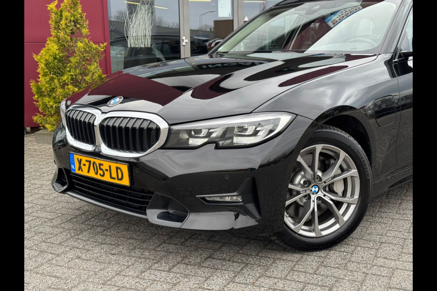 BMW 3 Serie Touring 330e High Executive