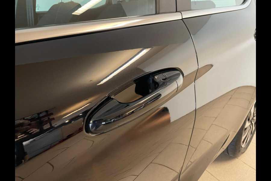 Ford Fiesta 1.0 EcoBoost Hybrid Titanium CLiMATE AIRCO NAVI CRUISE BLUETOOTH APPLE CARPLAY PDC CHROOM ZEER NETTE AUTO