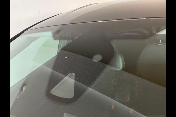 Ford Fiesta 1.0 EcoBoost Hybrid Titanium CLiMATE AIRCO NAVI CRUISE BLUETOOTH APPLE CARPLAY PDC CHROOM ZEER NETTE AUTO