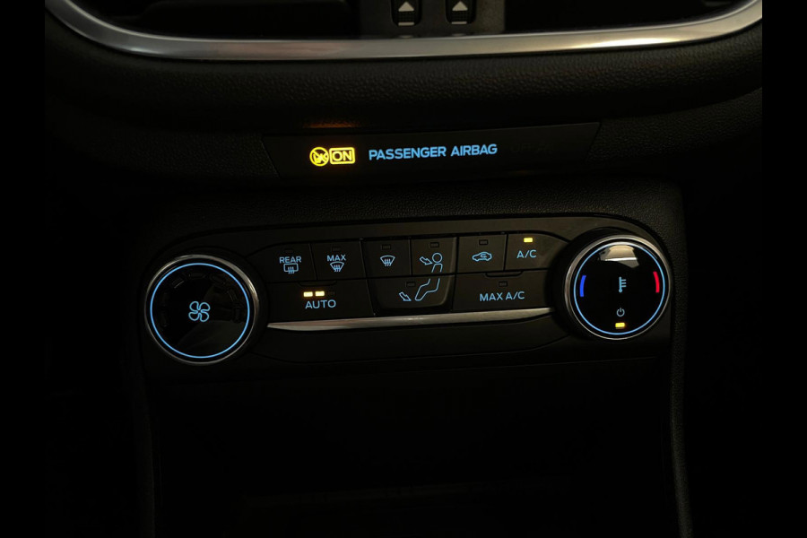 Ford Fiesta 1.0 EcoBoost Hybrid Titanium CLiMATE AIRCO NAVI CRUISE BLUETOOTH APPLE CARPLAY PDC CHROOM ZEER NETTE AUTO