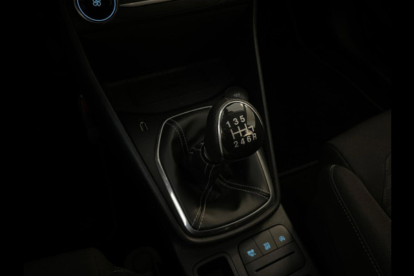 Ford Fiesta 1.0 EcoBoost Hybrid Titanium CLiMATE AIRCO NAVI CRUISE BLUETOOTH APPLE CARPLAY PDC CHROOM ZEER NETTE AUTO