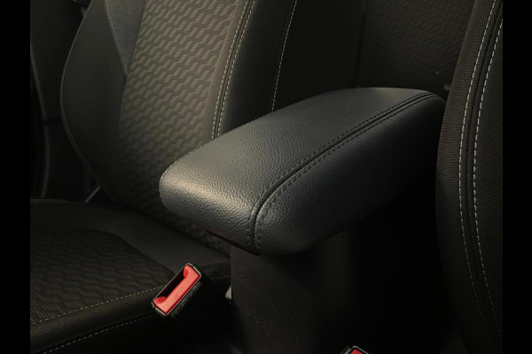 Ford Fiesta 1.0 EcoBoost Hybrid Titanium CLiMATE AIRCO NAVI CRUISE BLUETOOTH APPLE CARPLAY PDC CHROOM ZEER NETTE AUTO