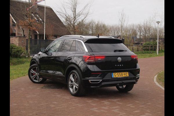 Volkswagen T-Roc 1.5 TSI Sport Business R | 2X R-Line | Sfeerverlichting | Trekhaak | Digital Cockpit | Automaat | NL-Auto |